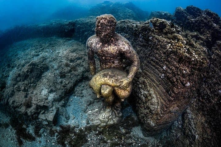 Snorkeling tra i Resti Archeologici Sommersi di Baia da Napoli — foto 4
