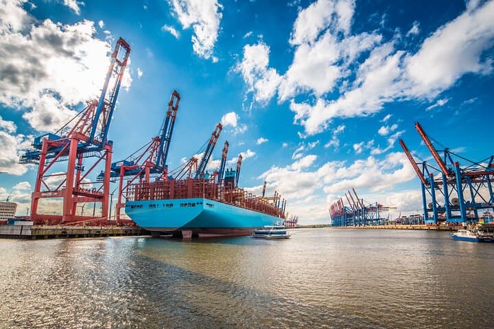 Private Tour des Hamburger Hafens und Rickmer Rickmers Museum