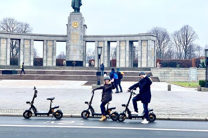 Berlin E-Scooter Abenteuer Tour — Foto 4