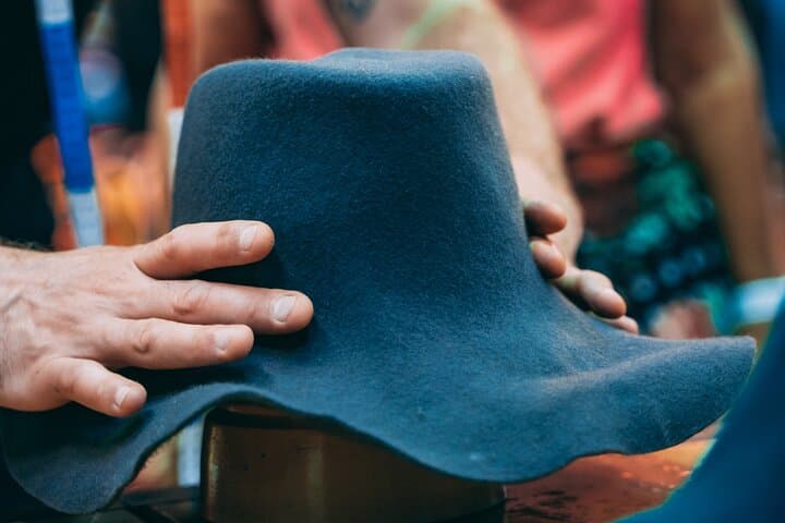 Crea un cappello unico con il cappellaio di Lady Gaga a Parigi — foto 3