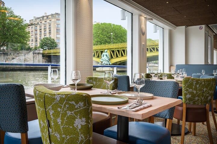 Croisière-dîner sur la Seine à bord du Capitaine Fracasse, Paris — photo 3