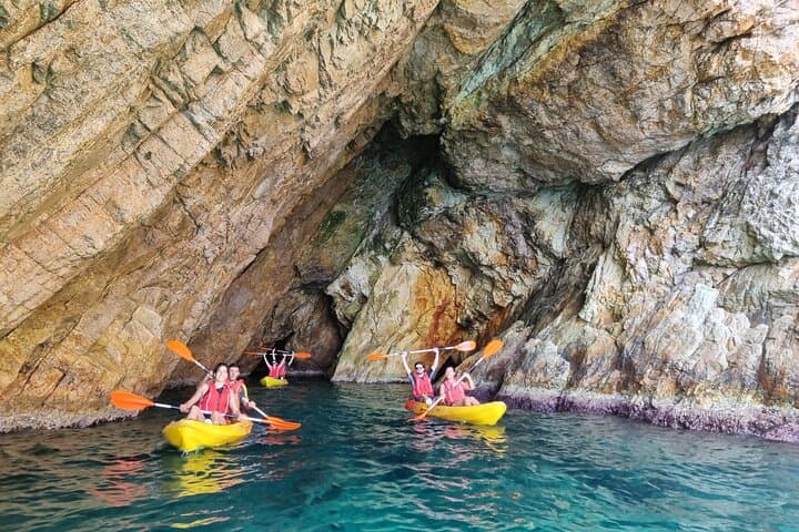 Tour en Kayak y Snorkel con Paella en Tossa de Mar