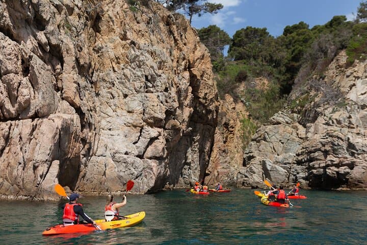 Tour en Kayak y Snorkel con Paella en Tossa de Mar — foto 4
