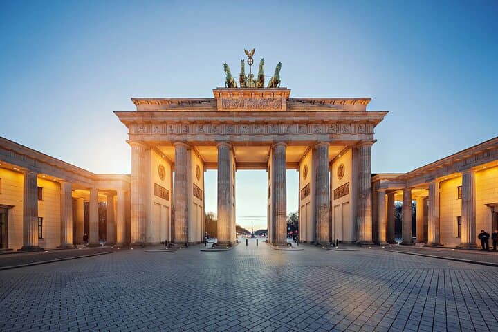 Tour Privado VIP en Segway por Berlín de 3 Horas — foto 2