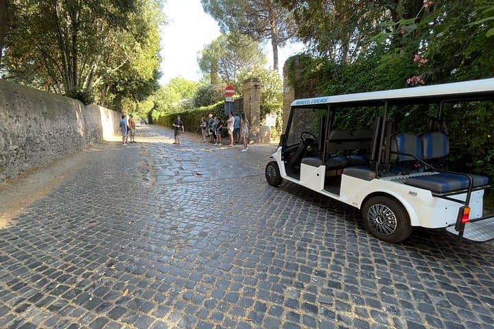 Visite des Catacombes de Rome et de la Voie Appienne en petit groupe en voiturette de golf — photo 4