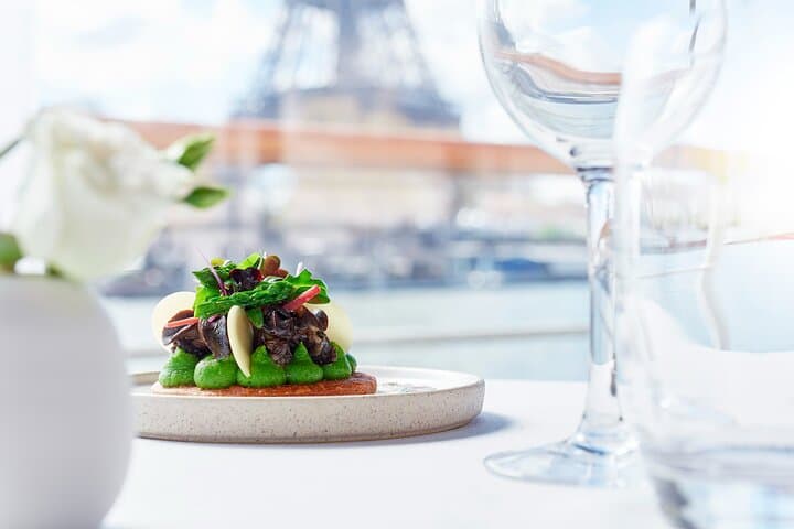 Crucero nocturno con cena y bebidas de Bateaux Parisiens — foto 4