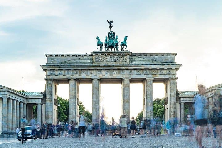 Private Berlin Tour: Berliner Mauer & Geschichten aus dem Kalten Krieg — Foto 3