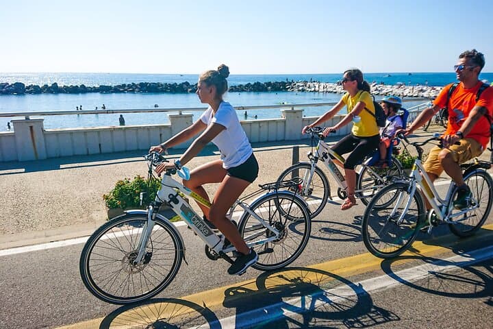 Pisa: Tour in Bicicletta Autoguidato verso il Mare e Parco Avventura — foto 2