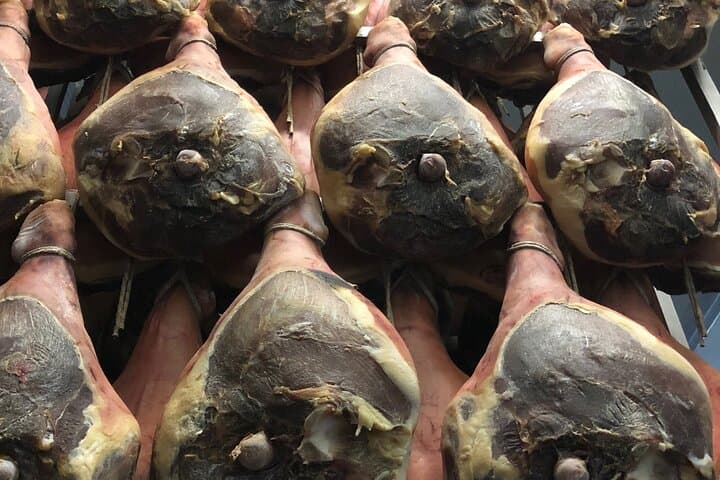 Emilia Food: Prosciutto, Parmigiano, Balsamico in Modena — Foto 4