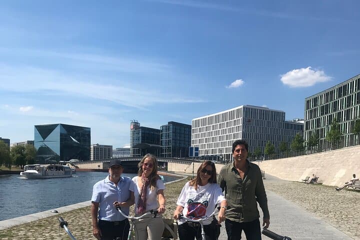 Visite guidée à vélo en petit groupe à Berlin — photo 3
