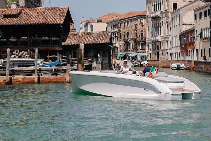 Venecia: Explora Venecia en Barco Eléctrico — foto 4