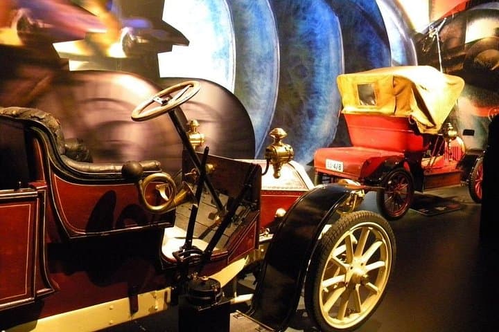 Turín: Tour Privado Sin Colas del Museo del Automóvil — foto 4