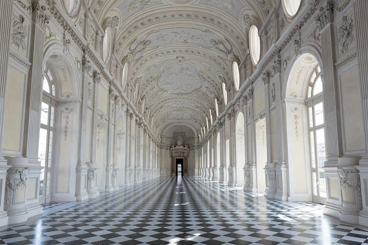 Tour privado sin colas del Palacio de Venaria desde Turín