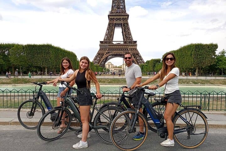 Privater 2,5-stündiger E-Bike-Highlights-Tour durch Paris — Foto 3