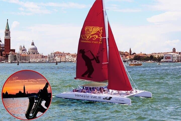 Crociera al Tramonto in Catamarano Jazz a Venezia — foto 2