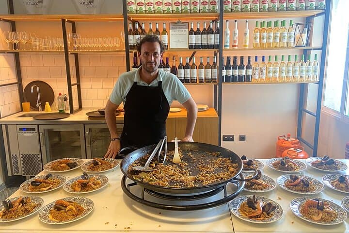 Rooftop Paella Showcooking und Sangría in Sevilla — Foto 5