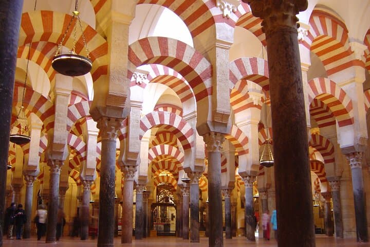 Córdoba y su Mezquita desde Granada con Transfer Semiprivado