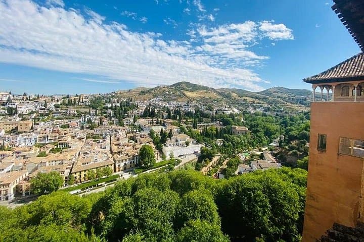 Visita Guiada a la Alhambra desde Málaga — foto 3