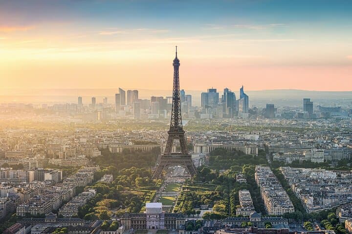 Tour in ascensore della Torre Eiffel con accesso opzionale al summit e crociera — foto 2