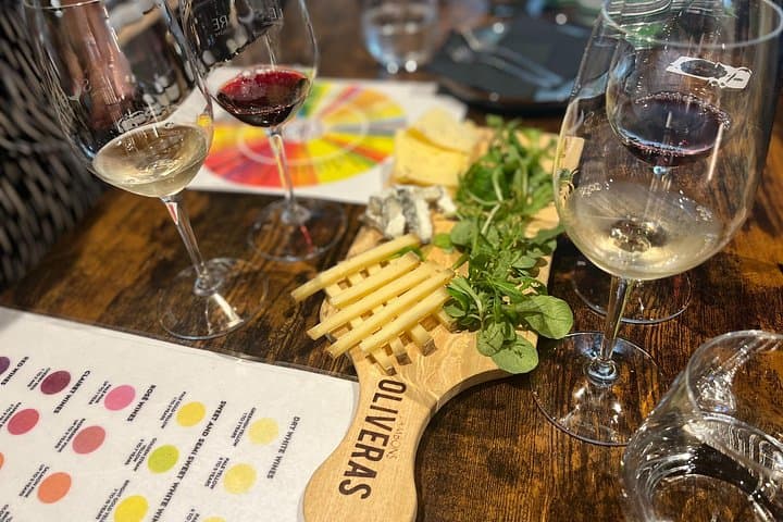 Bordeaux Wein- und Käseverkostung zu Fuß — Foto 2