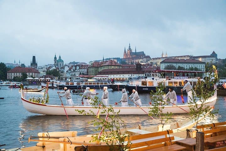 Trasferimento Privato da Norimberga a Praga con 3h a Karlovy Vary — foto 2