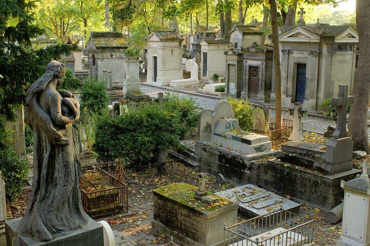 Paris : Visite guidée du cimetière hanté du Père Lachaise — photo 1