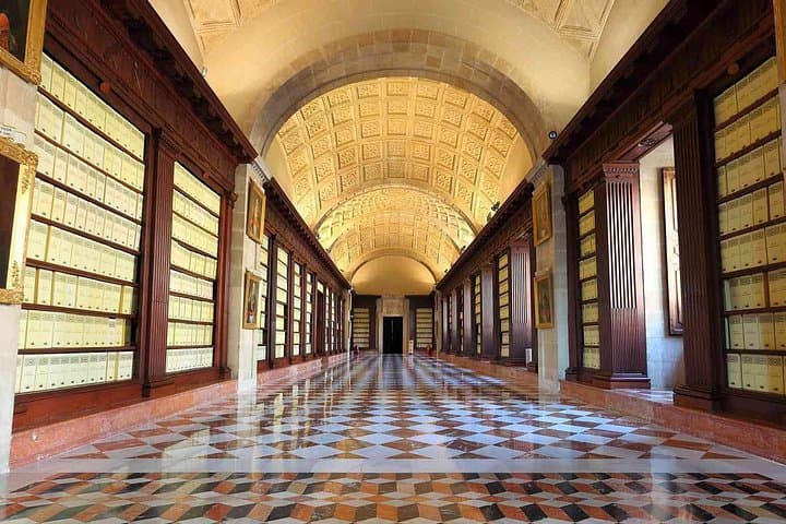 Visite guidée de l'Archivo de Indias