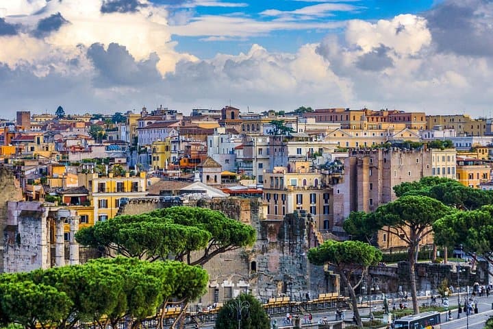 Trasferimento Privato da Bologna a Roma con Soste Turistiche