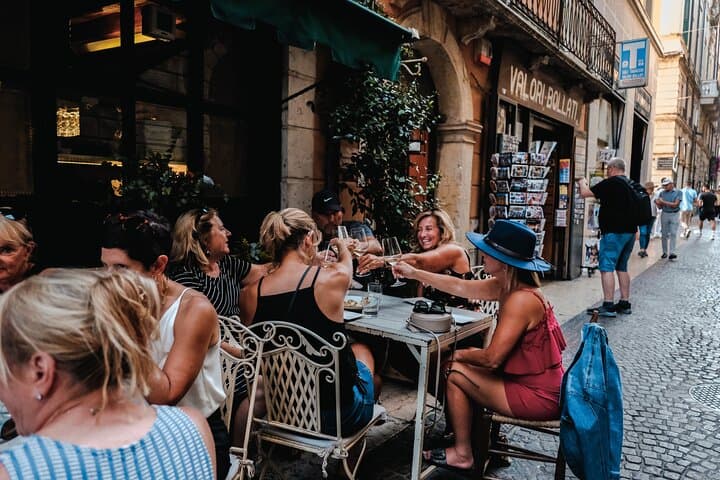 Tour a pie por Verona: comida y vino, historia en almuerzo o cena