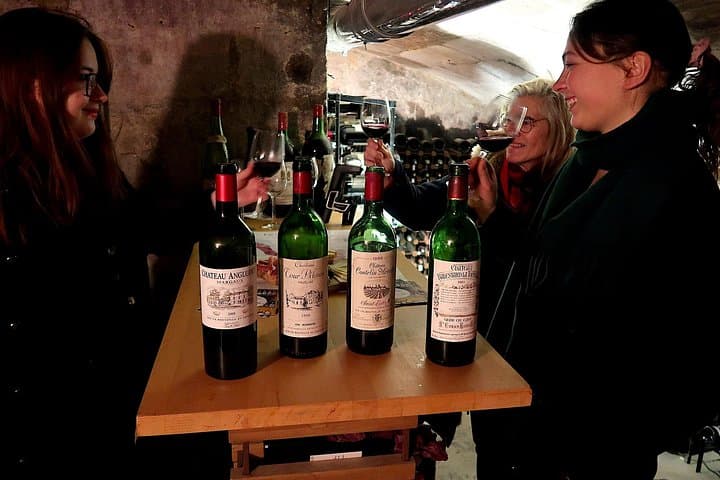 Dégustation de Vins Anciens à Bordeaux