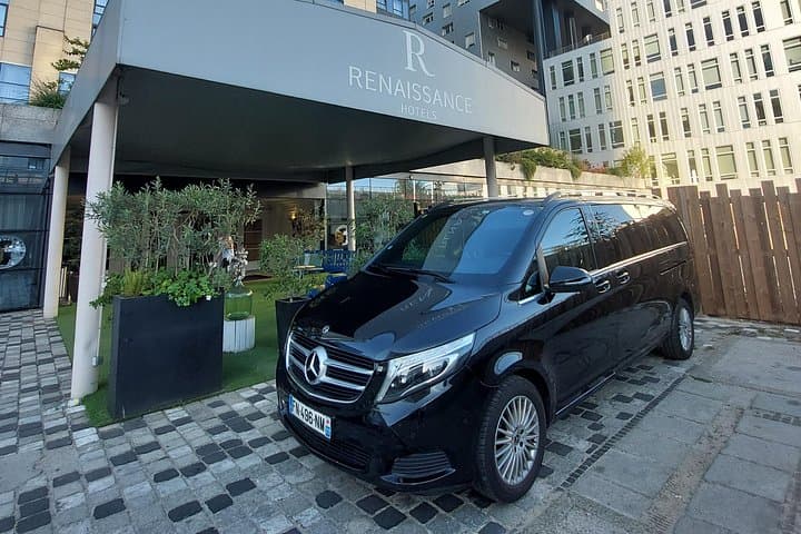 Private Transfer from CDG or ORY Airport to Paris City — photo 2