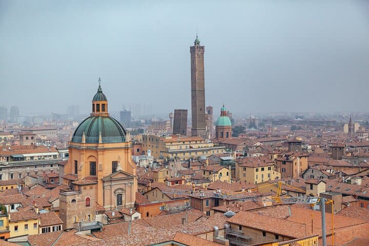 Private Stadttour durch Bologna mit lokalem Guide — Foto 3