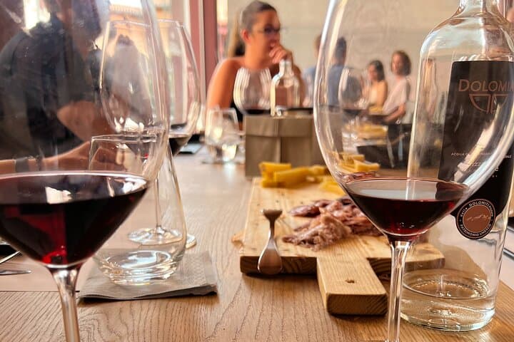 Day Tour Parmigiano, Ferrari Museum, Balsamic, Lambrusco, Lunch with Transfer — photo 4