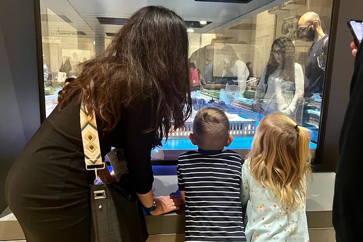 Privatführung durch den Louvre für Kinder und Familien in Paris — Foto 5