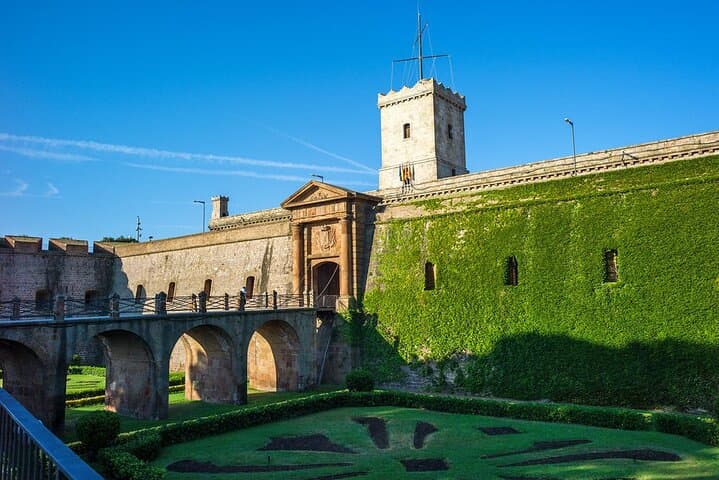 Biglietto d'ingresso al Castello di Montjuic a Barcellona — foto 2