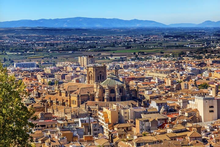 Catedral y Capilla Real con Albaicín y Sacromonte — foto 5