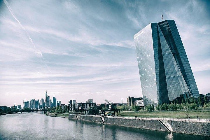 Tour a pie por Frankfurt con guía turístico oficial — foto 4