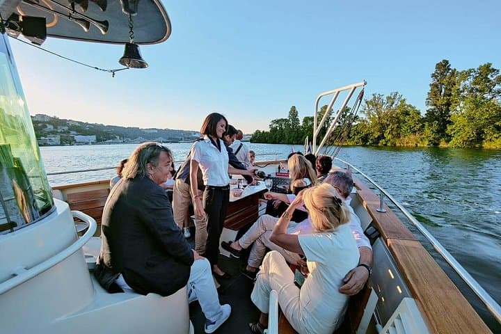 Aperitivi in Vaporetto a Lione