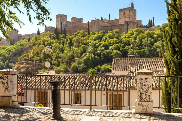 Tour a piedi autoguidato di Granada con caccia al tesoro — foto 4
