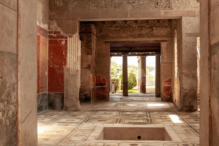 Geführte Tour durch Pompeji & Mittagessen mit hochwertiger Weinprobe — Foto 5