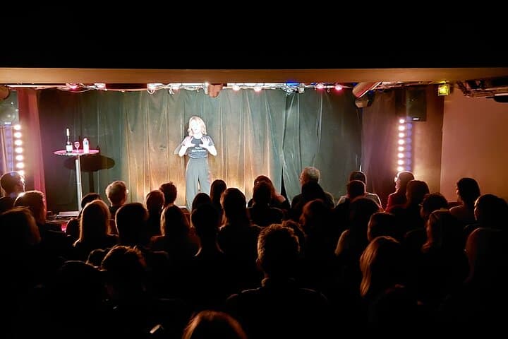 Oh My God She's Parisian! Spettacolo di Commedia in Inglese a Parigi — foto 3