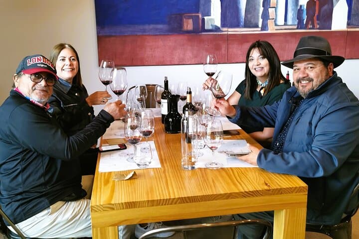 Halbtägige Tour zu 2 Weingütern in Madrid und der Region Chinchon — Foto 2