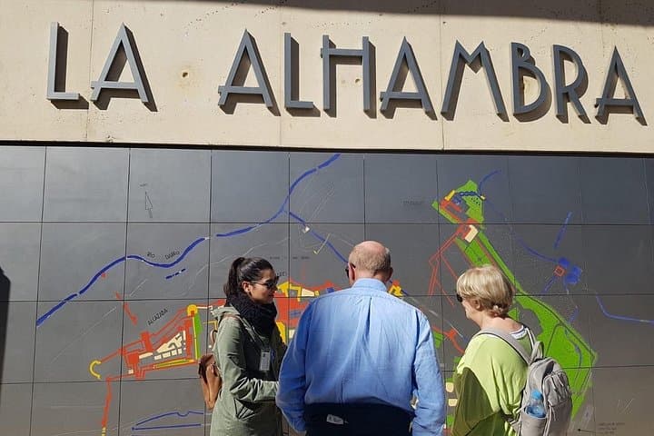 Komplette geführte Tour durch die Alhambra und den Generalife Premium Gruppe — Foto 3