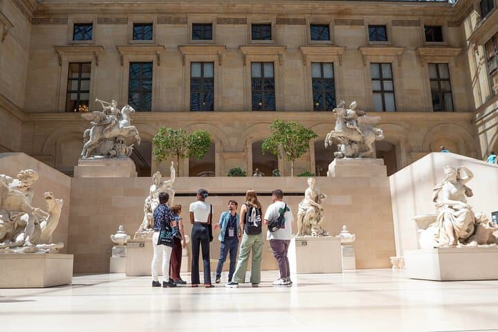 Geführte Tour durch das Louvre Museum, Paris — Foto 2