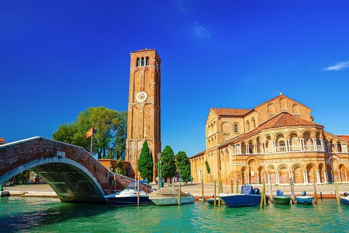 Visite guidée des îles Murano et Burano en petit groupe par bateau privé — photo 5