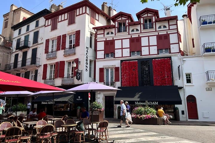 Tour Privado de Día Completo Biarritz, Saint Jean de Luz y Socoa desde SS — foto 4
