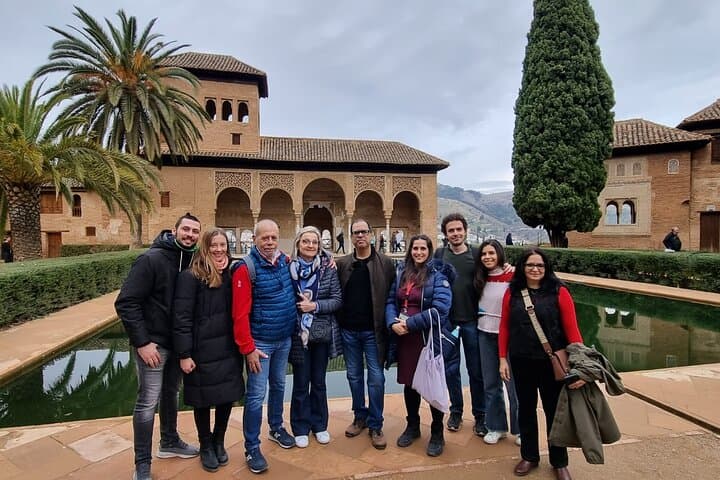 Alhambra Skip-the-line Privattour einschließlich Nasridenpaläste