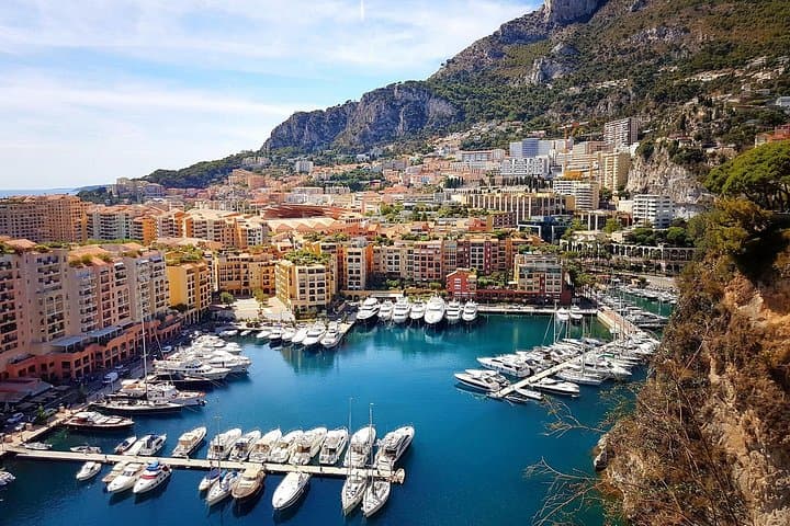 Trasferimento Privato Da Lione A Monaco Con Una Sosta Di 2 Ore A Nizza