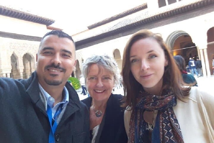 Visite Privée de l'Alhambra, des Palais Nasrides et du Generalife depuis Malaga