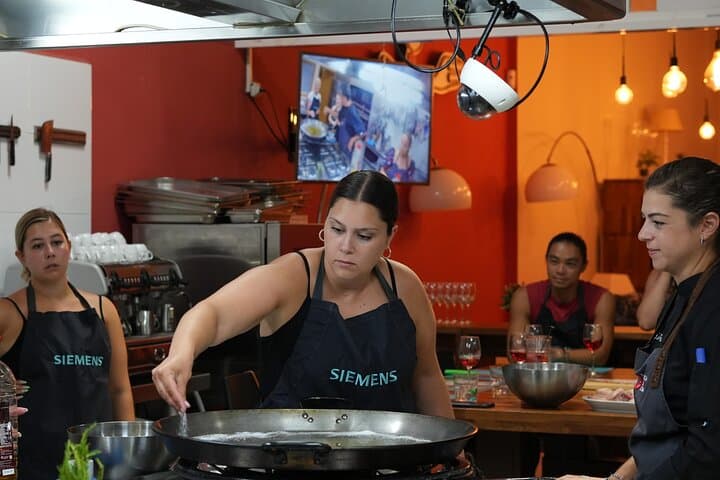 Valencian Paella Workshop und Besuch des Marktes Algiros — Foto 5